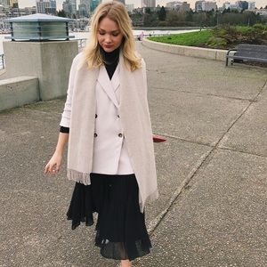 Meet your Posher, Christina